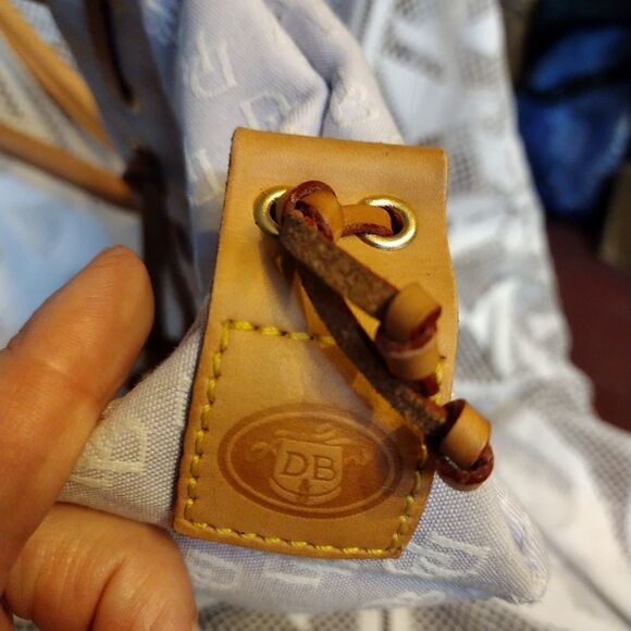 Dooney and Bourke bag - Picture 11 of 12